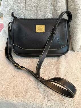 Vintage Medallion Black Pebbled Leather Crossbody Shoulder Bag